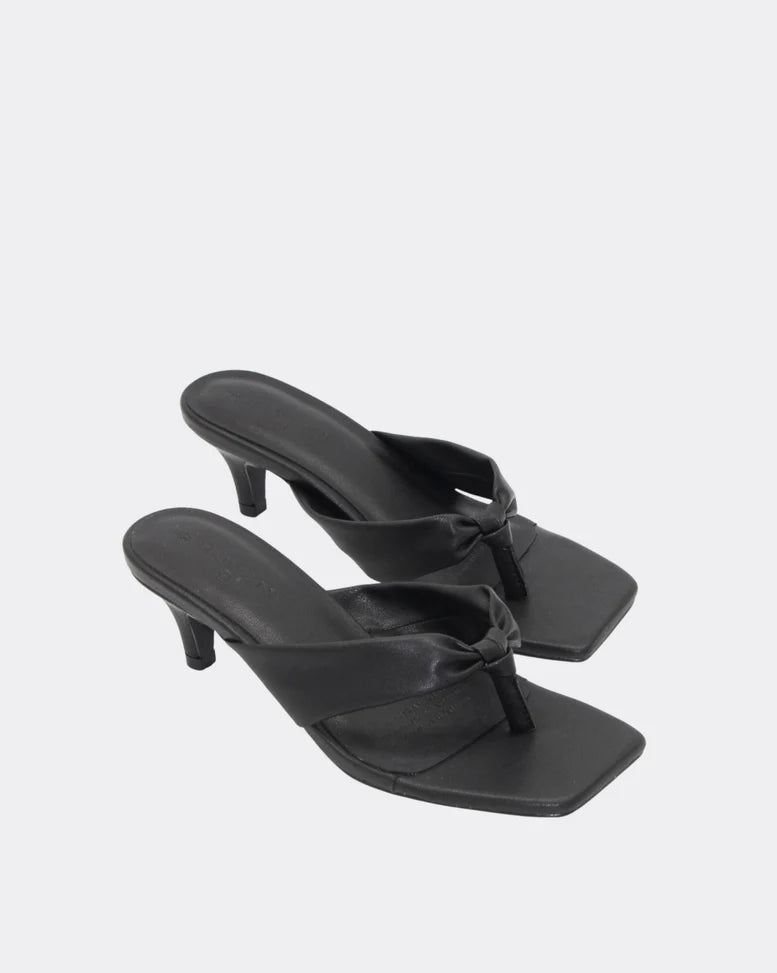 Rage - Black / Tan Heel