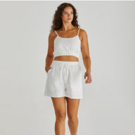 Alani Short White