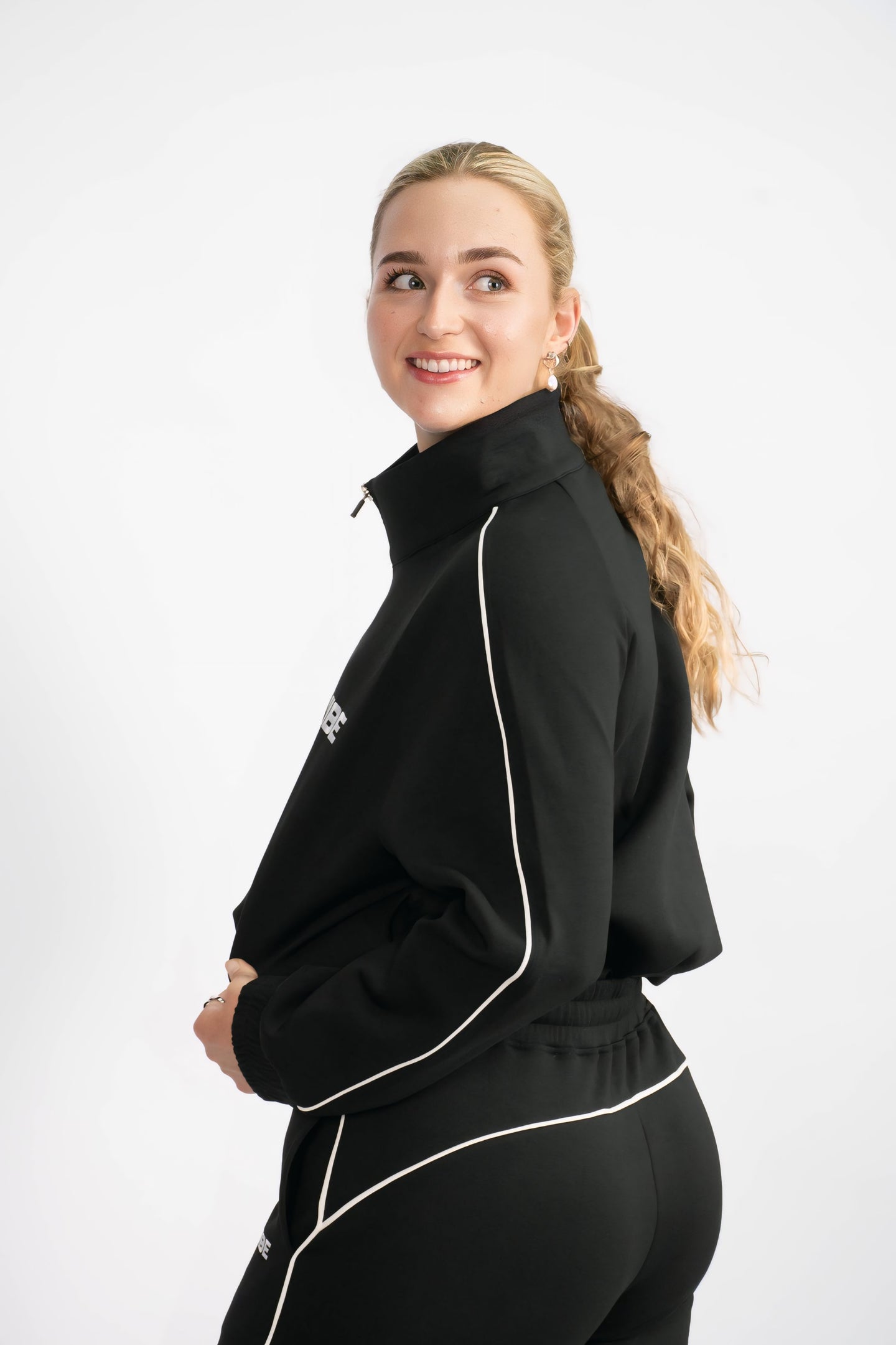 Palazzo Luxe Pullover